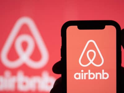 ᐅ Airbnb to offer free housing to Ukrainian refugees