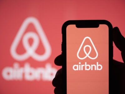 ᐅ Airbnb to offer free housing to Ukrainian refugees
